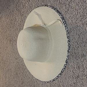 Floppy Hat NWOT